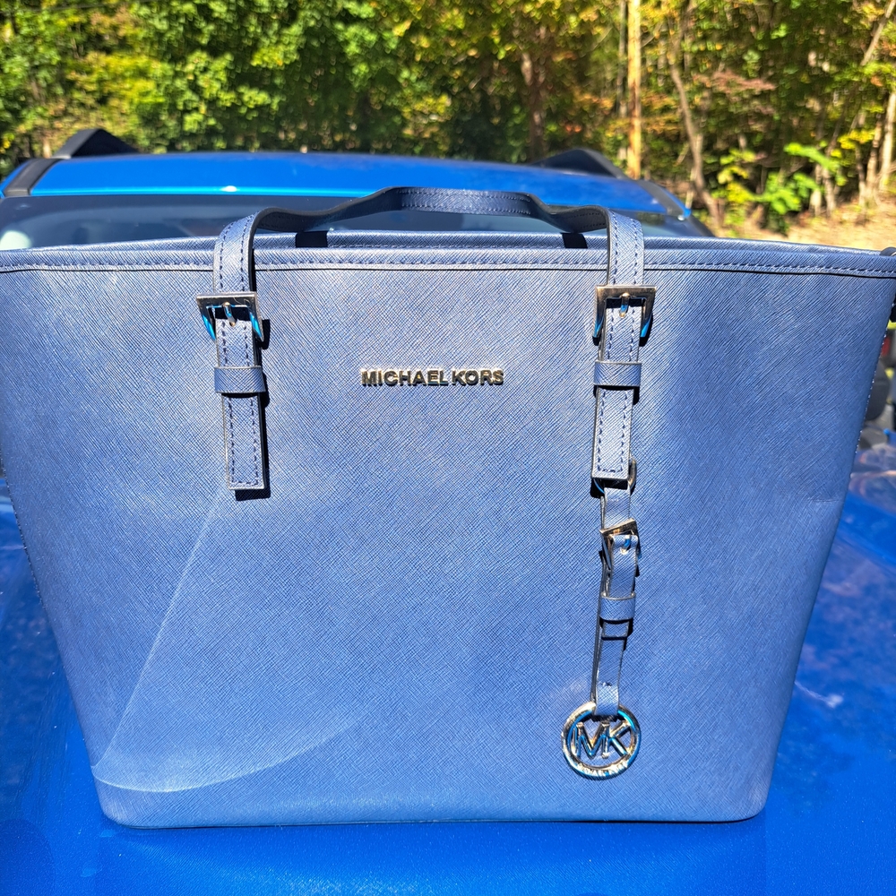 Michael Kors Elegant Blue Tote